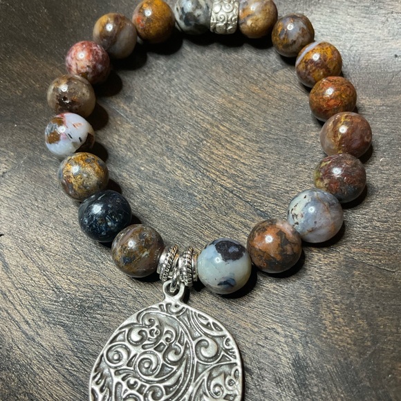 Pietersite (10 mm) with Silver Spacers and Charm. - Picture 3 of 11